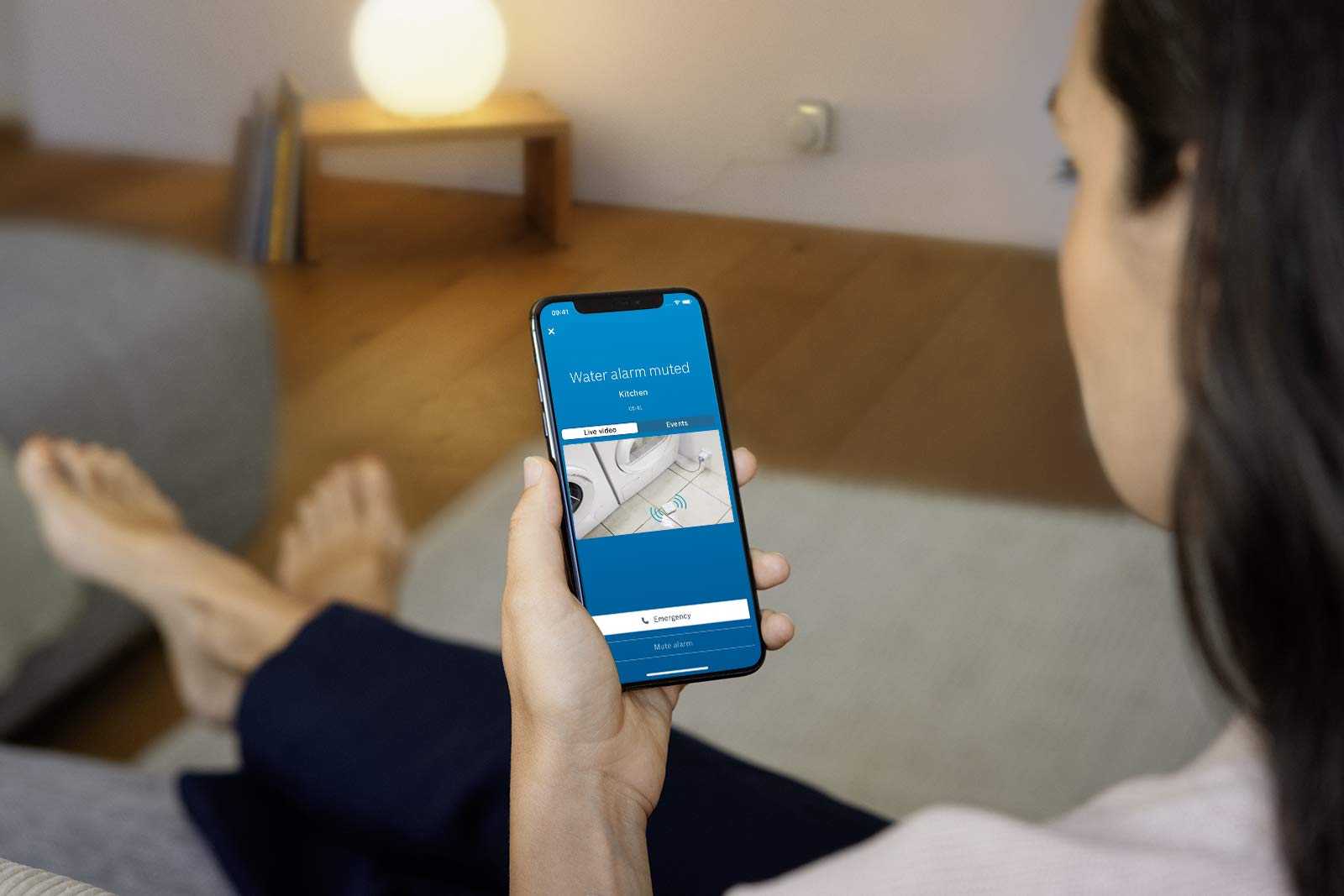Bosch Smart Home Zwischenstecker kompakt - Smarte Steckdose mit App-Funktion Mesch Shop